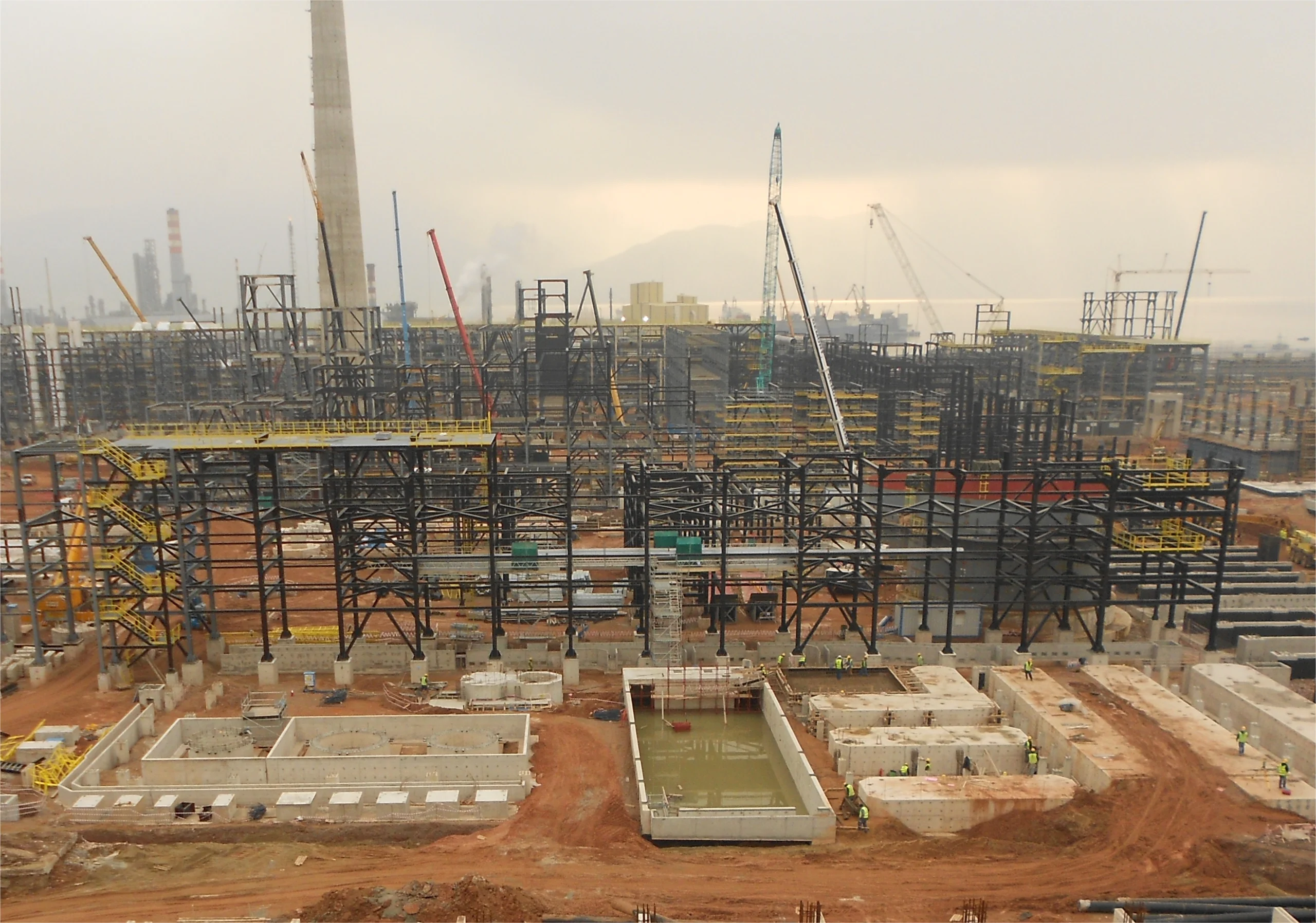 TÜPRAŞ İzmit refinery with Özler heavy-duty shoring
